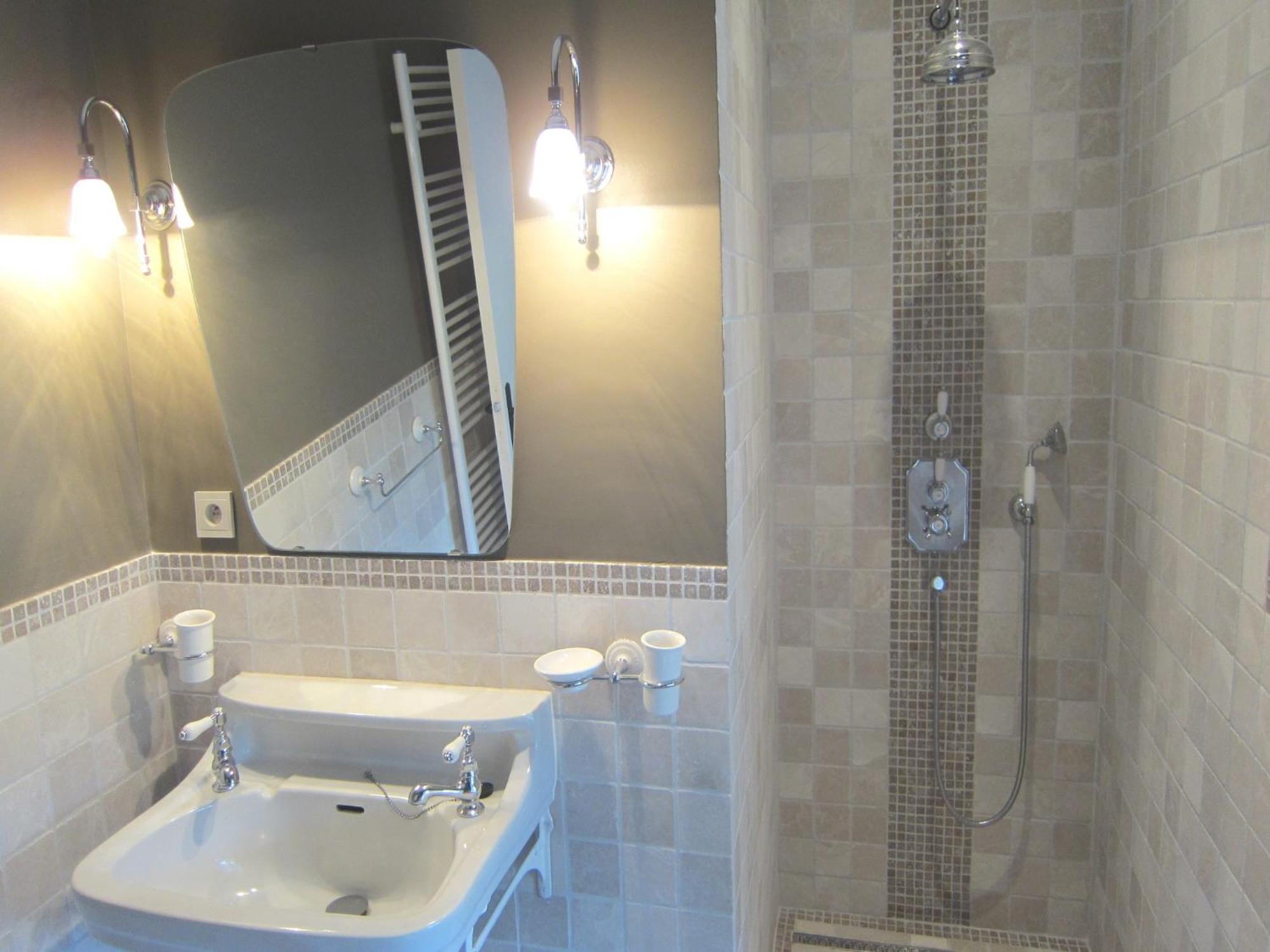 Villa Delightful Castle In Bastogne With Bubble Bath Exterior foto