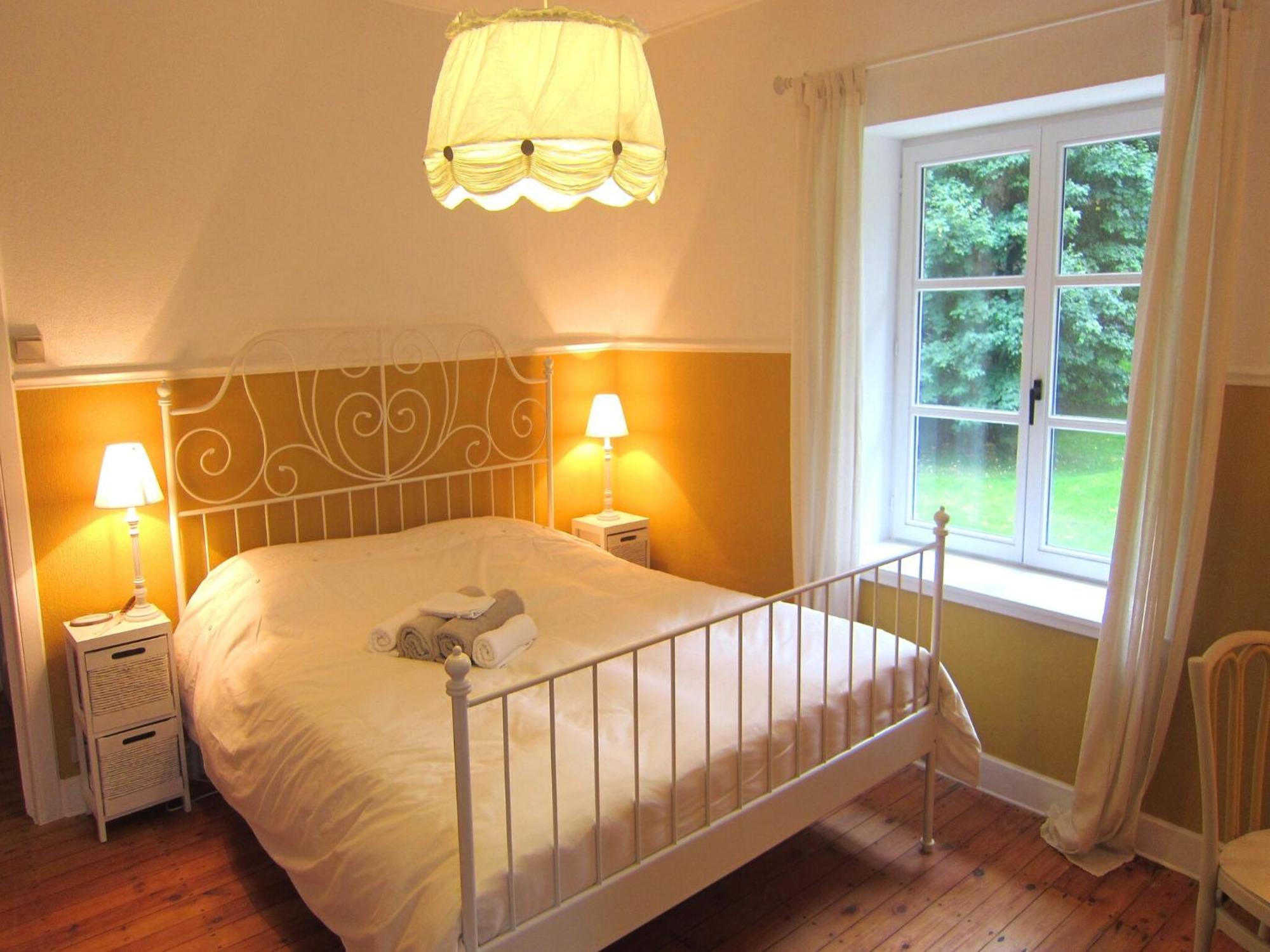 Villa Delightful Castle In Bastogne With Bubble Bath Exterior foto